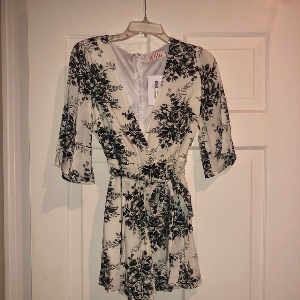 Romper - Picture 2 of 3